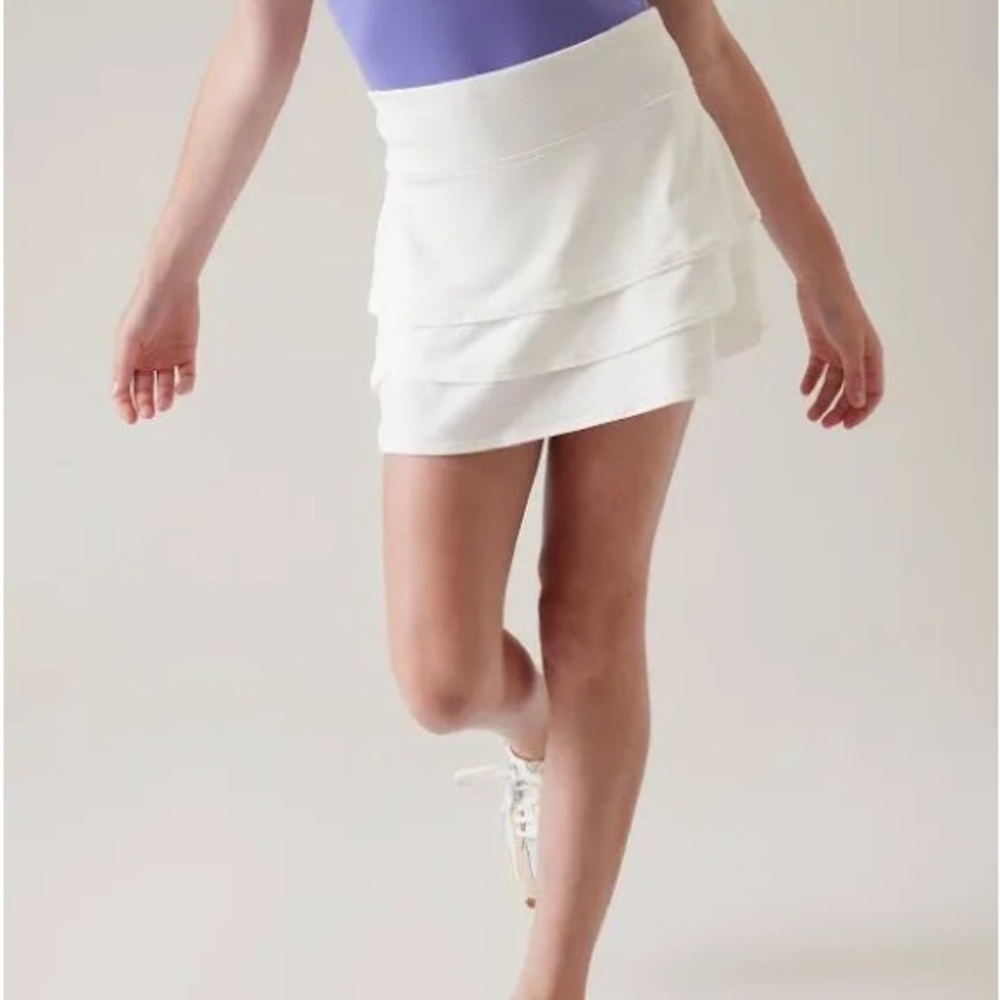 Athleta Girls White Tennis Skirt size 7